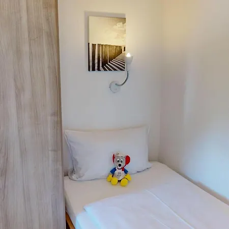 Suedstrand Haus 23 *