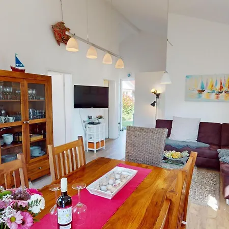Suedstrand Haus 23 Holiday home Pelzerhaken